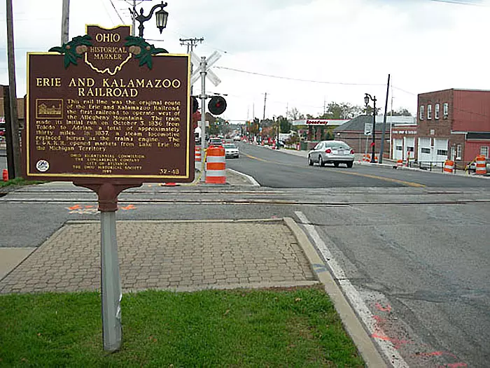 Erie and Kalamazoo Railroad (32-48)